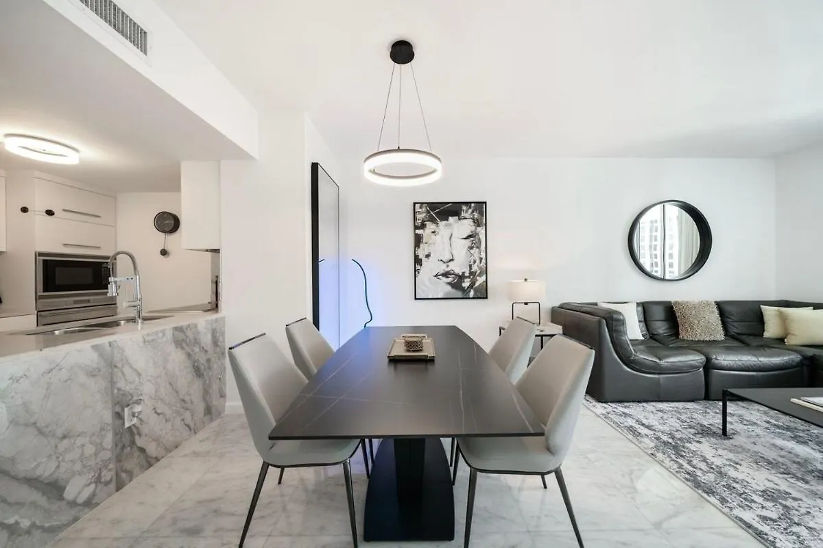 Charming Ocean View 2br 1ba Icon Brickell Apartment *