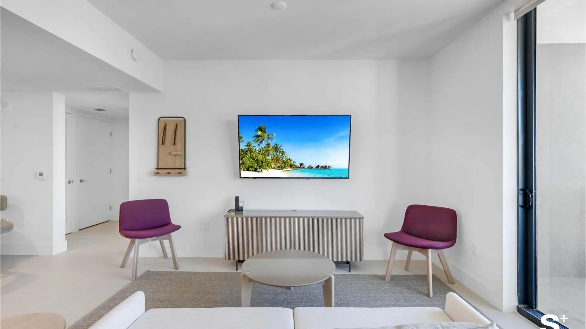 בית נופש Contemporary Getaway With Skyline & Bay Views