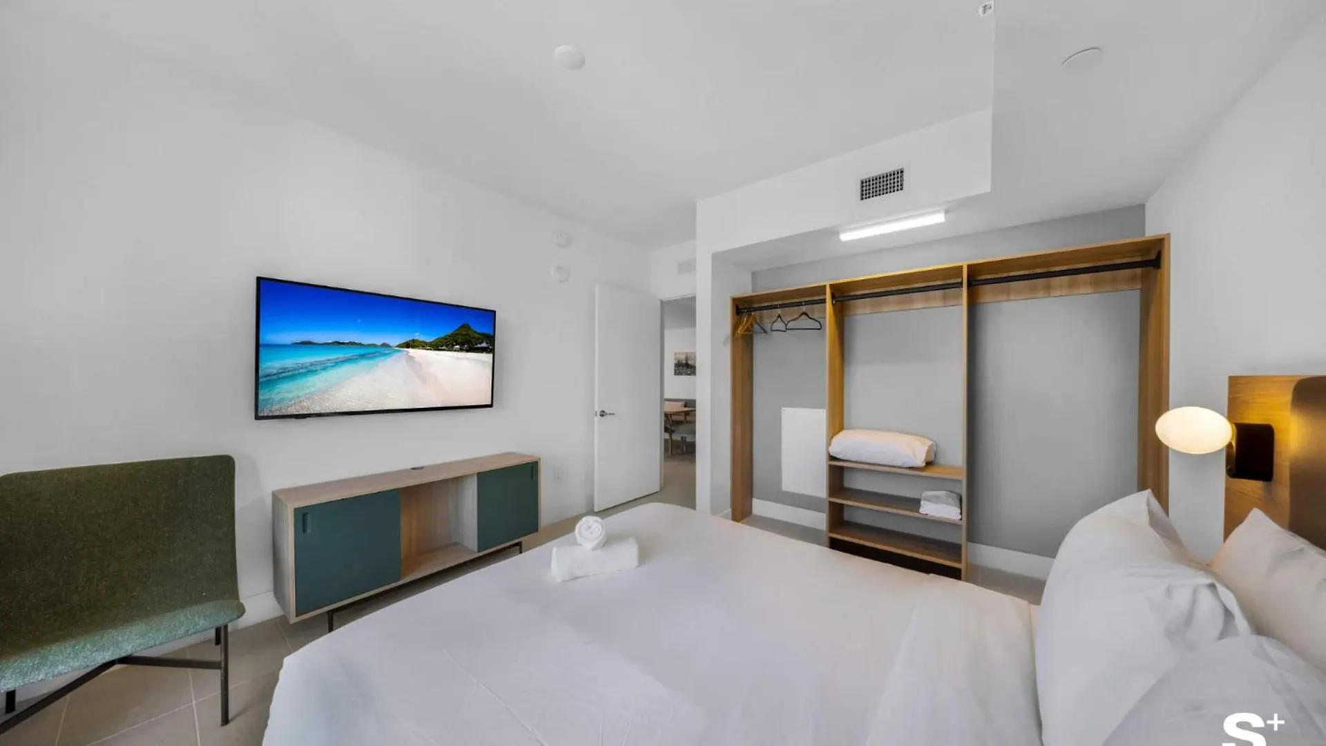 Contemporary Getaway With Skyline & Bay Views בית נופש *