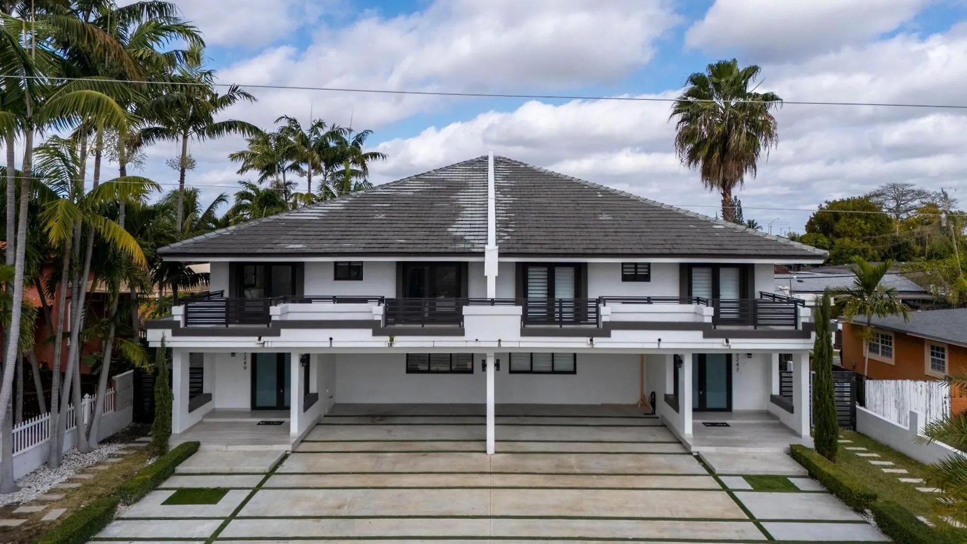 Tropical Outdoor Oasis! Private Pool & Yard, Grill, Soaking Tub, Near Coral Gables & Mia Airport Holiday home *