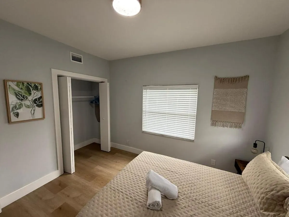 Stylish Homey 4bedroom With Outdoor Pool *