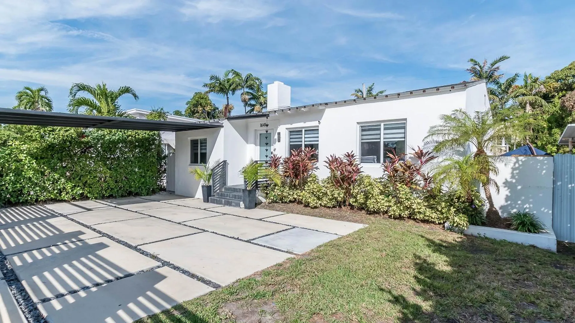 Casa Belle 3bdden, Pool, Sleeps 9 Near Brickell Holiday home *