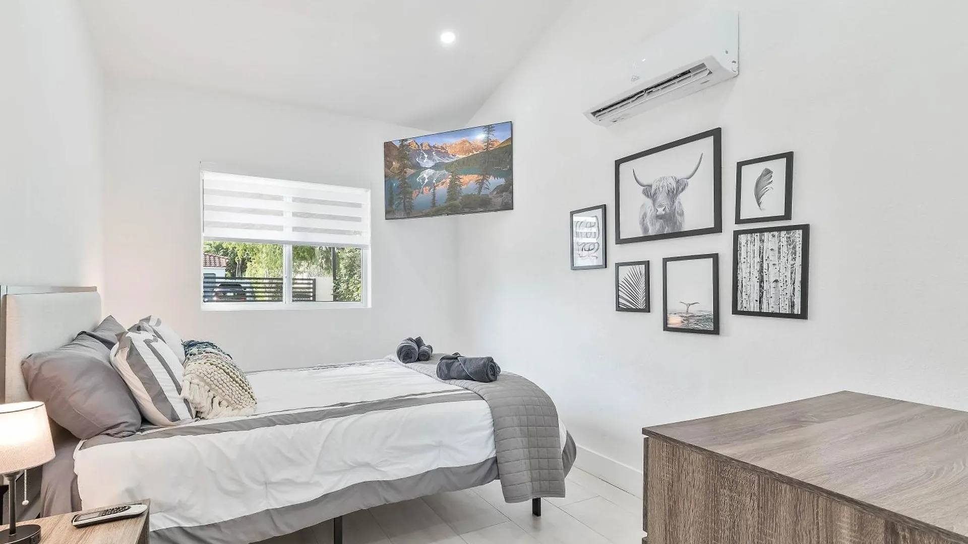 Casa Belle 3bdden, Pool, Sleeps 9 Near Brickell Holiday home *