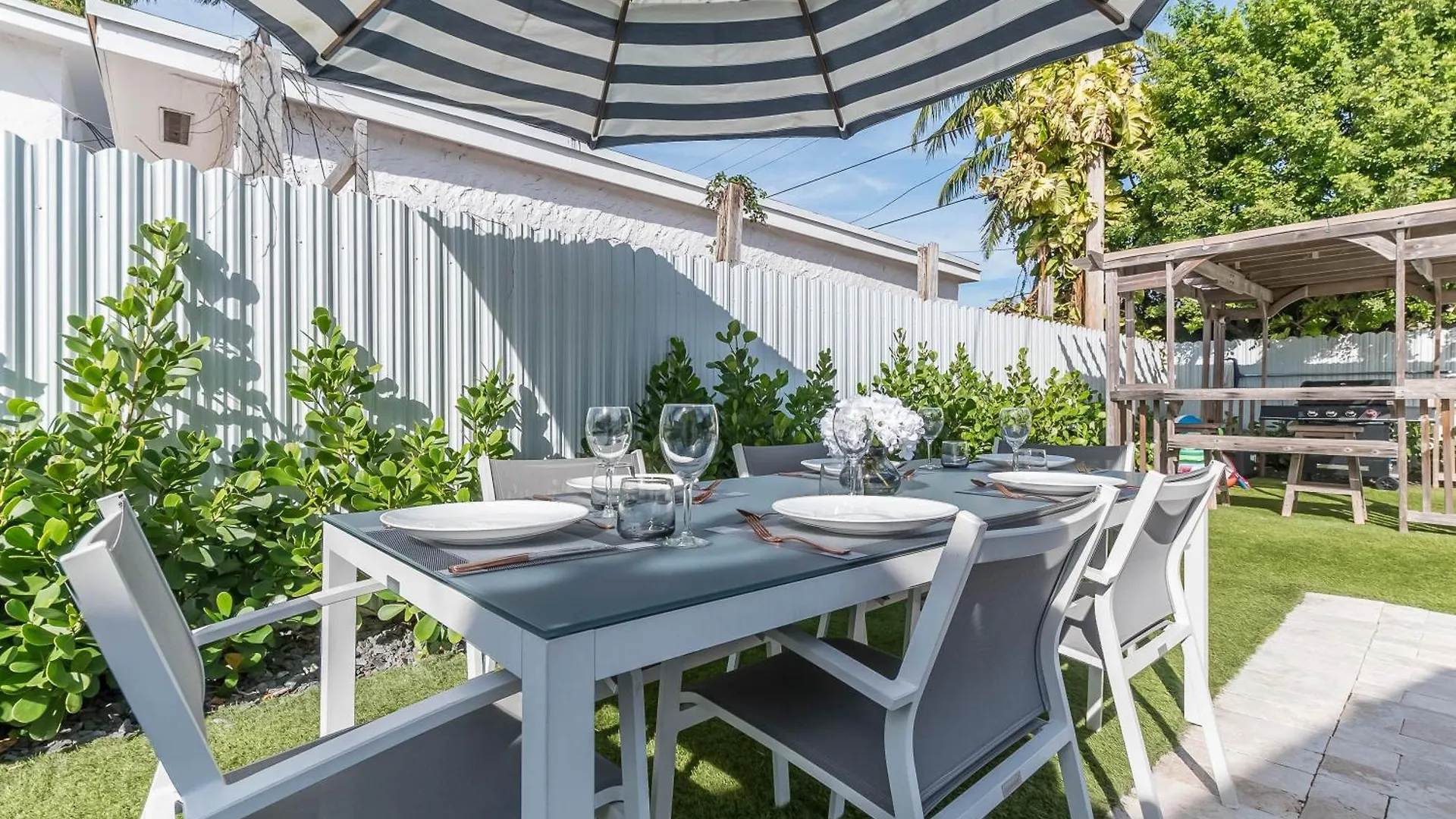 Holiday home Casa Belle 3bdden, Pool, Sleeps 9 Near Brickell