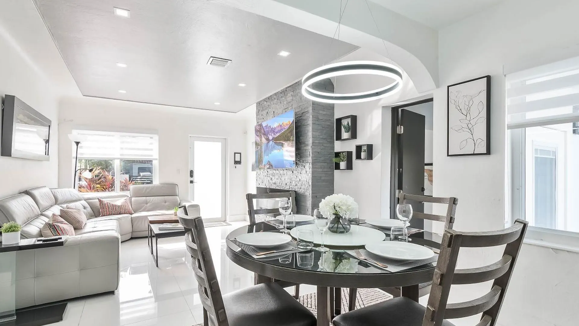 Casa Belle 3bdden, Pool, Sleeps 9 Near Brickell * Miami