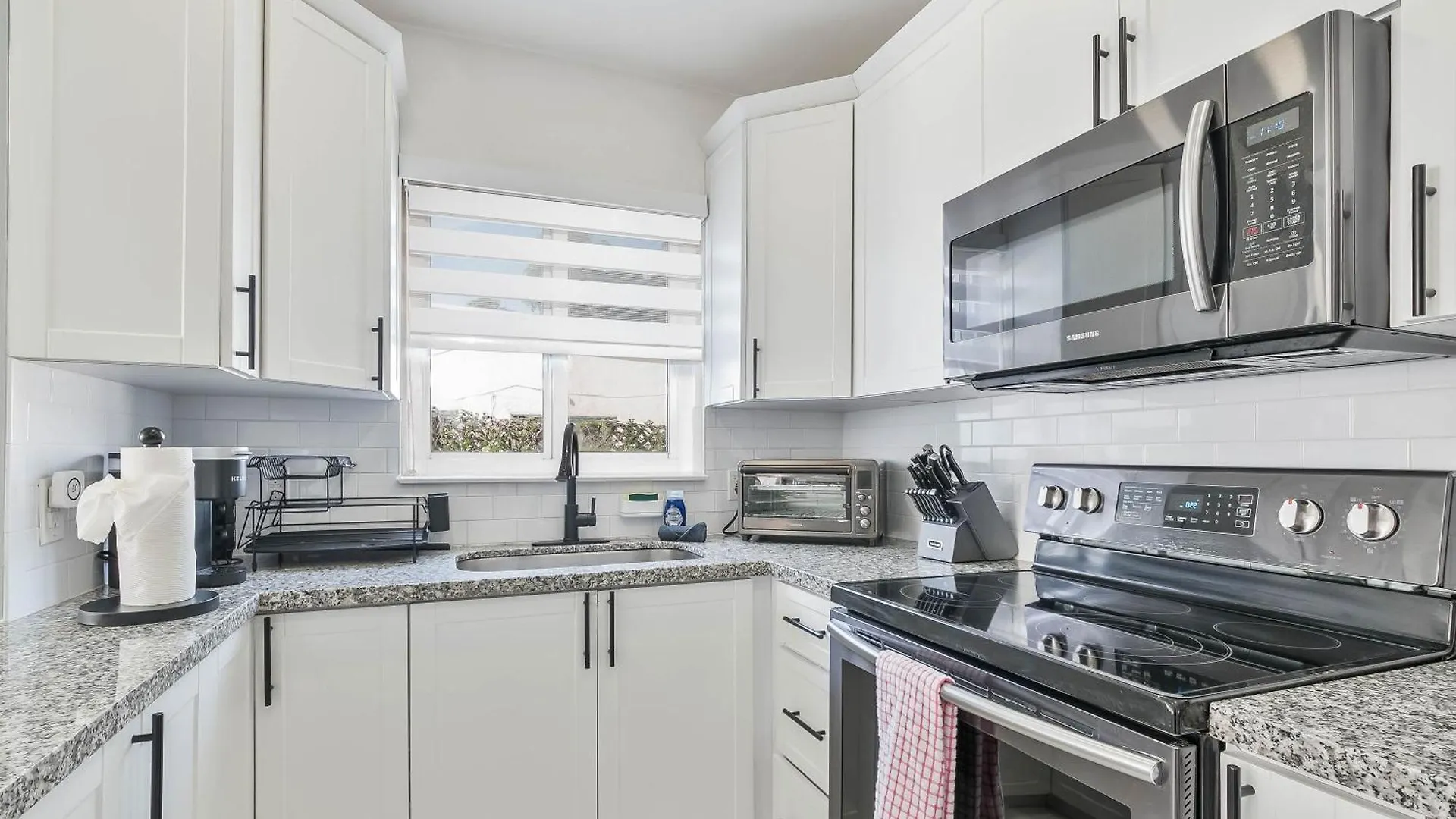 Casa Belle 3bdden, Pool, Sleeps 9 Near Brickell Holiday home