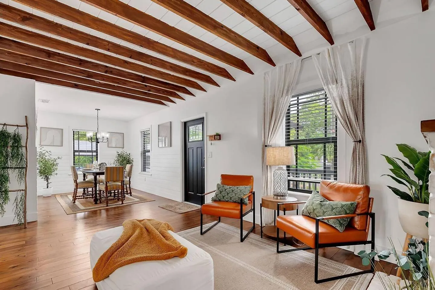 Casa Del Sol Gated 2bds1ba Wparking Miami