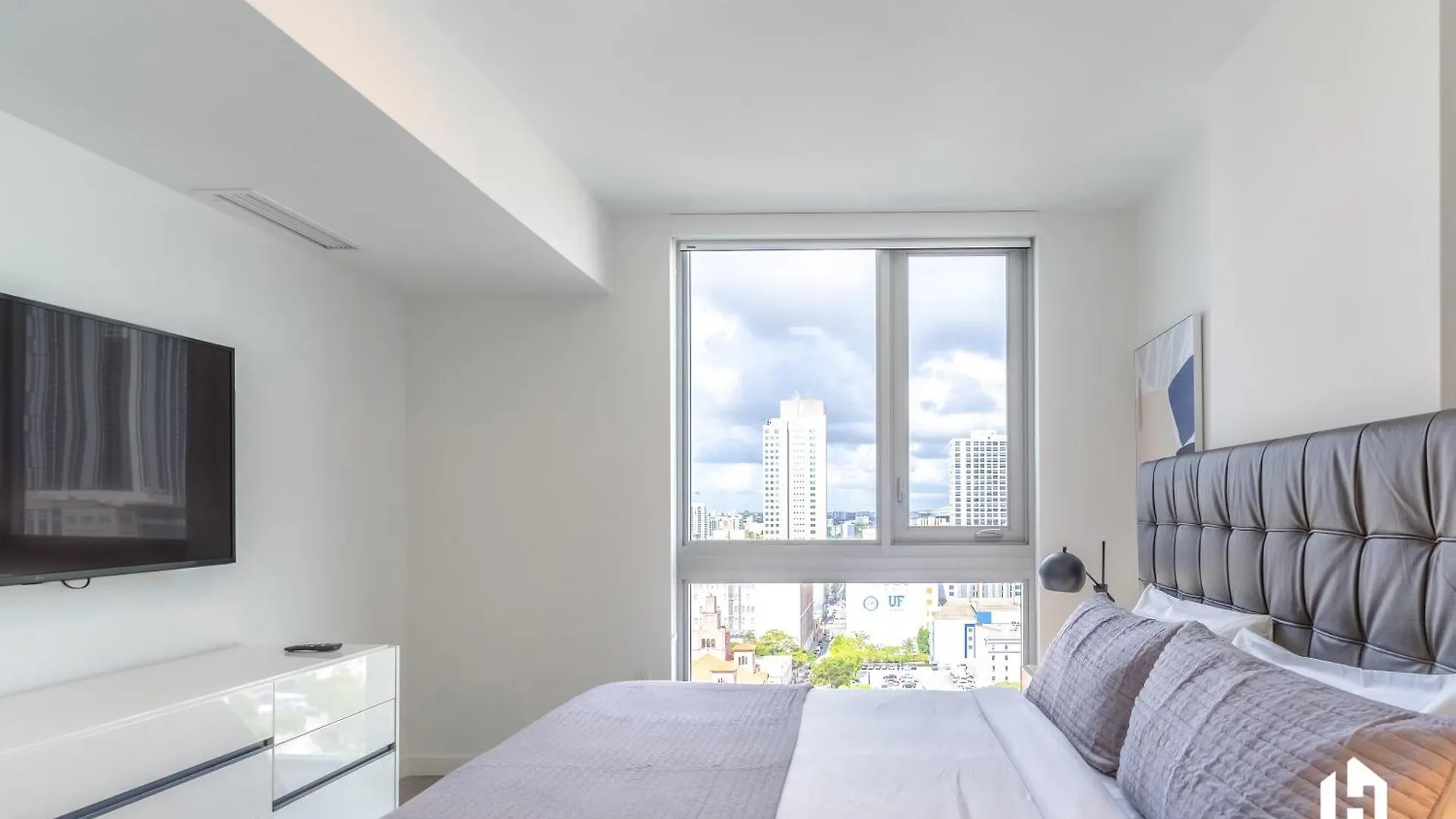 Downtown By Lua Host Apartment *