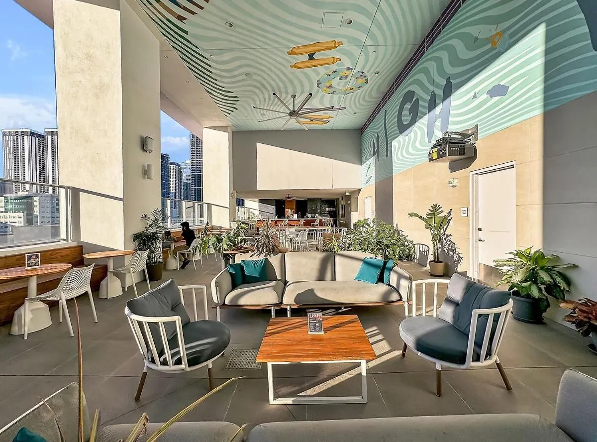 Stylish Tropical Chic 2-bedroom In Downtown Apartment Miami