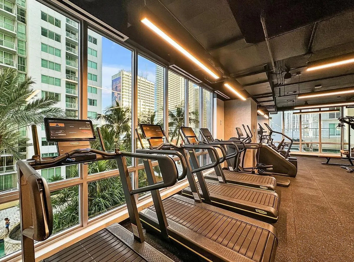 Apartment Stylish Tropical Chic 2-bedroom In Downtown Miami