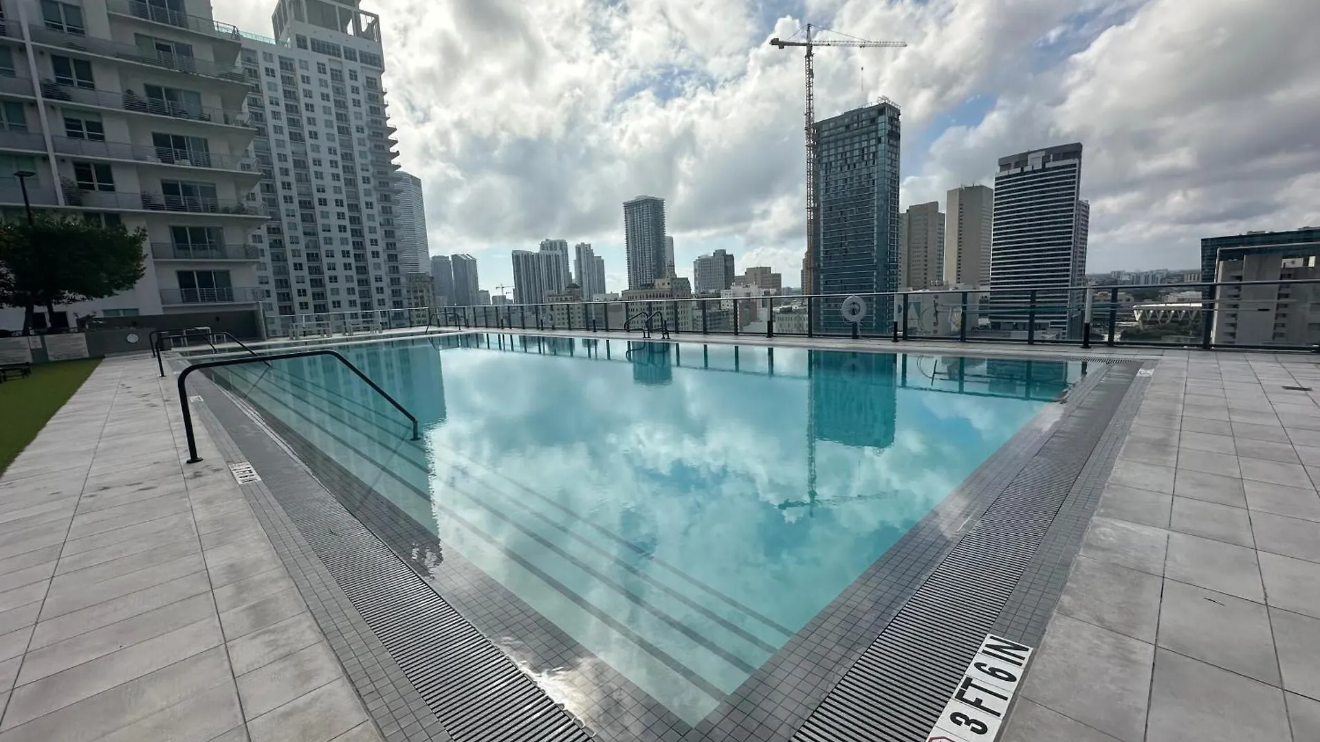 Downtown Brickell Apartment *