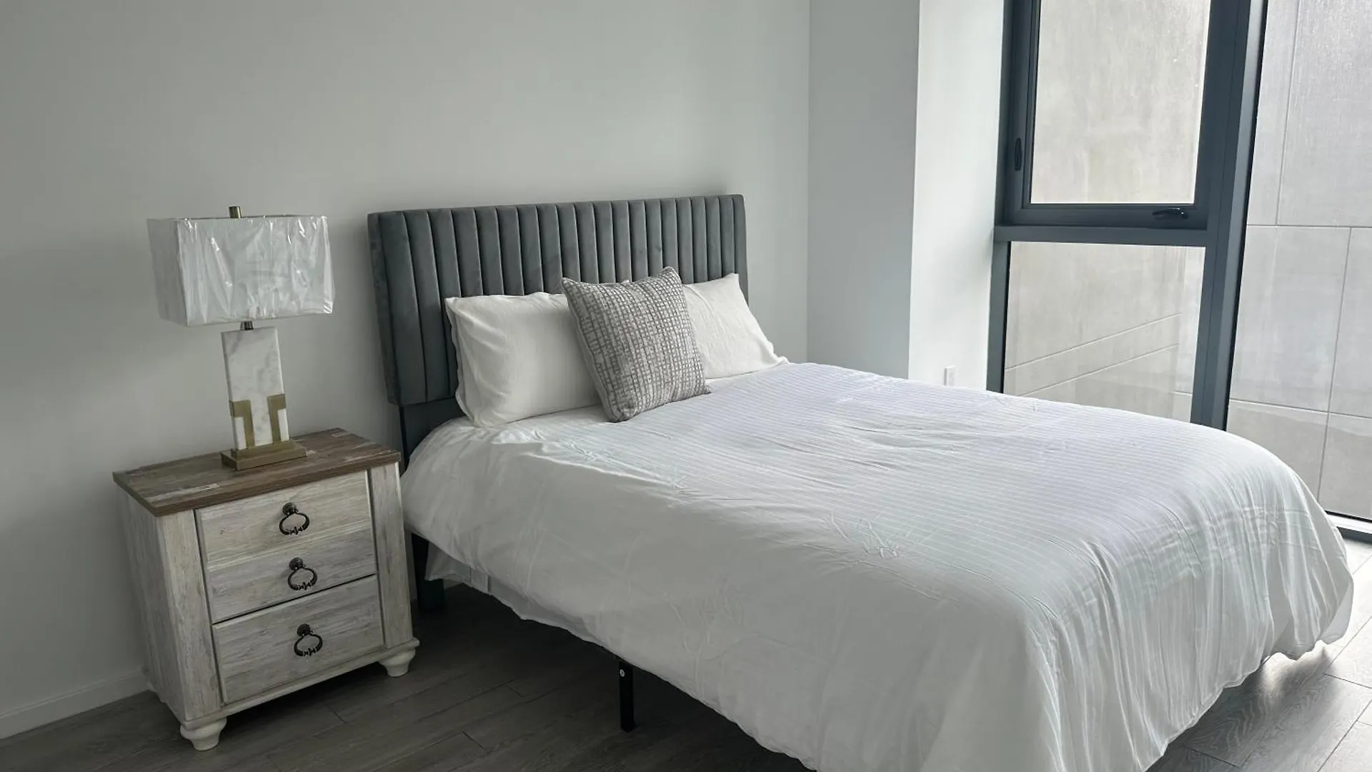 Downtown Brickell Apartment *