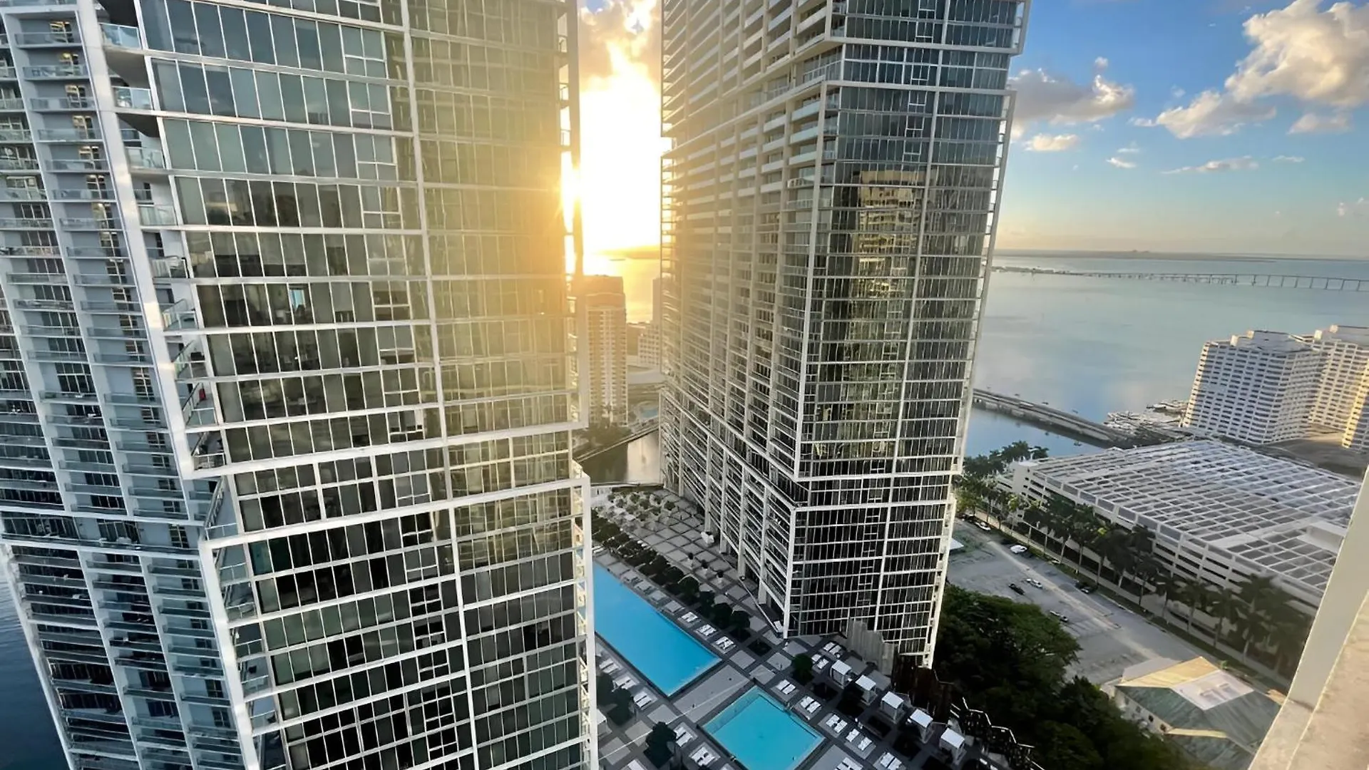 Upscale #2003 In The Heart Of Brickell Apartment