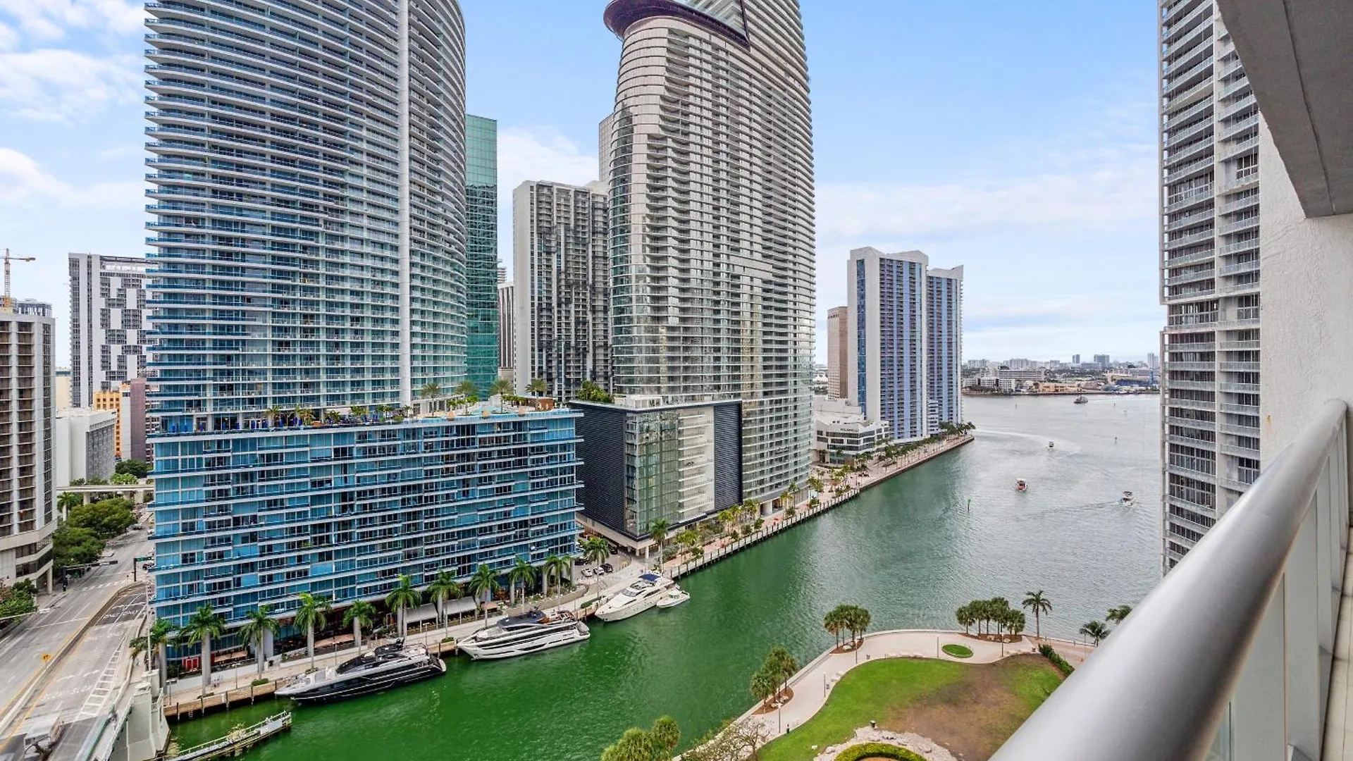 Upscale #2003 In The Heart Of Brickell Apartment