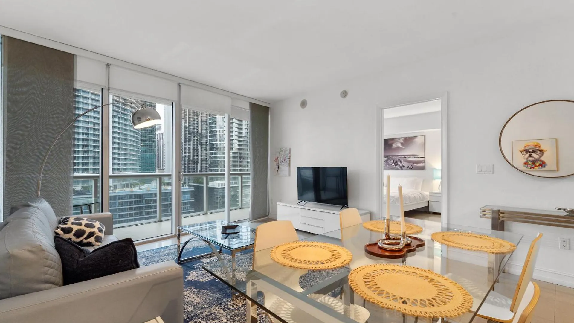 Upscale #2003 In The Heart Of Brickell Apartment *