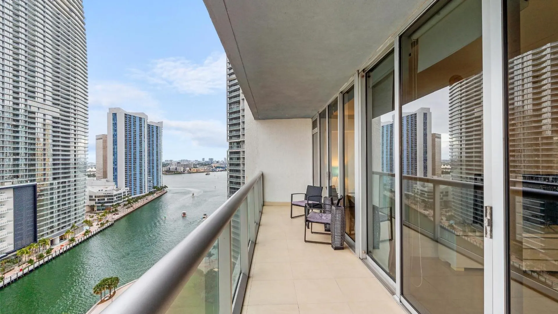 Upscale #2003 In The Heart Of Brickell *
