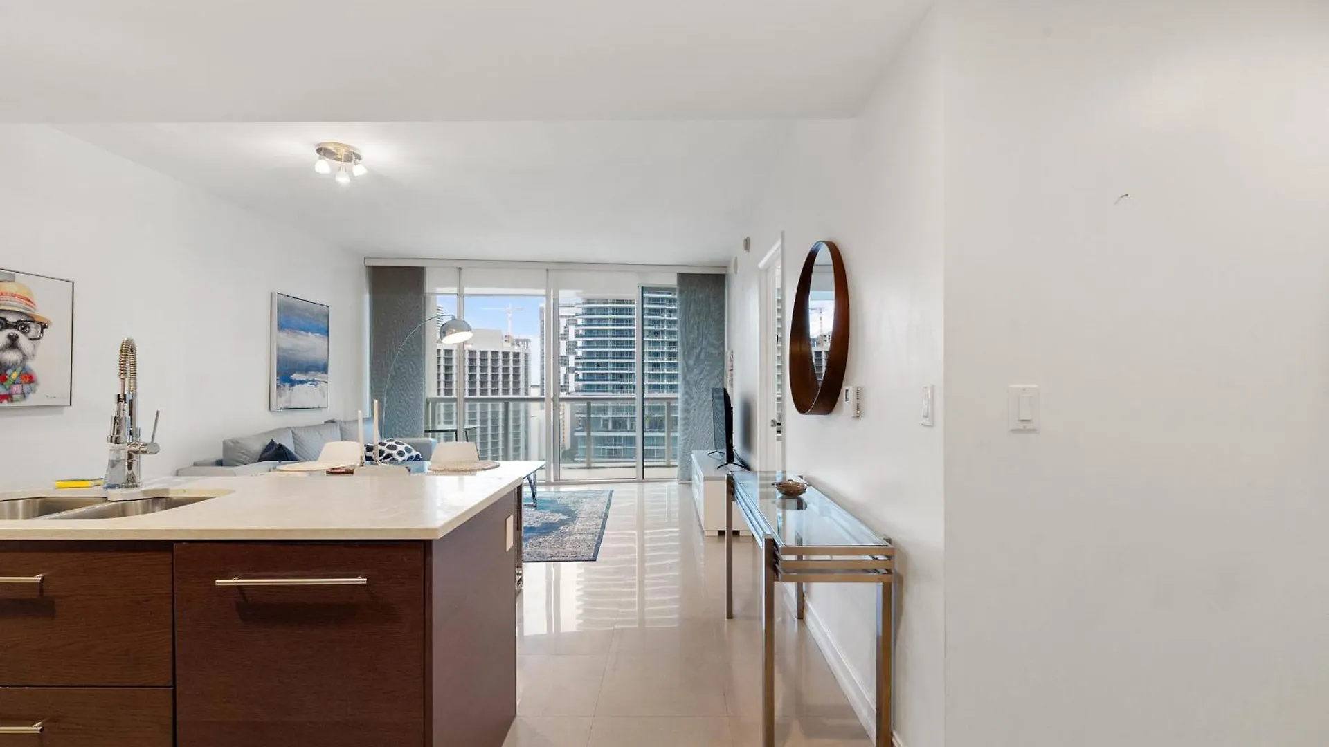 Upscale #2003 In The Heart Of Brickell *