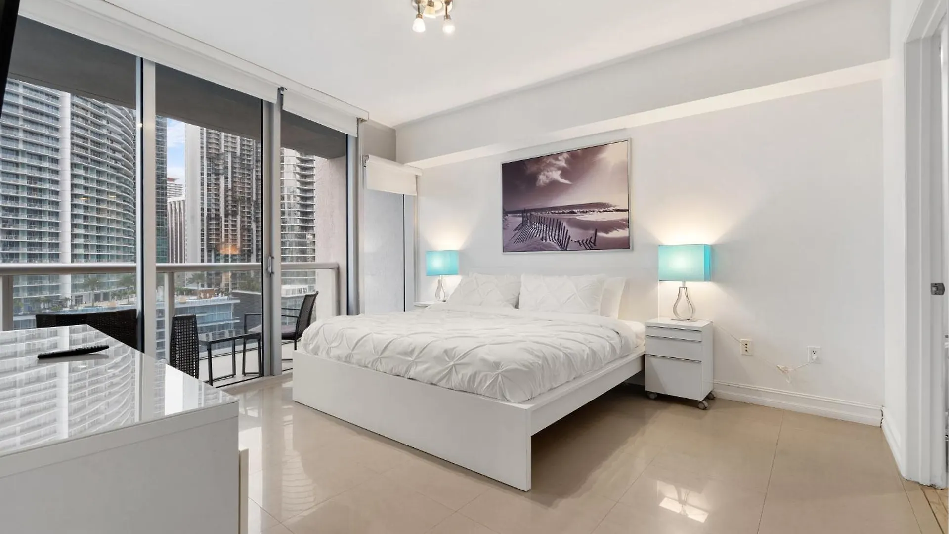 Upscale #2003 In The Heart Of Brickell Apartment
