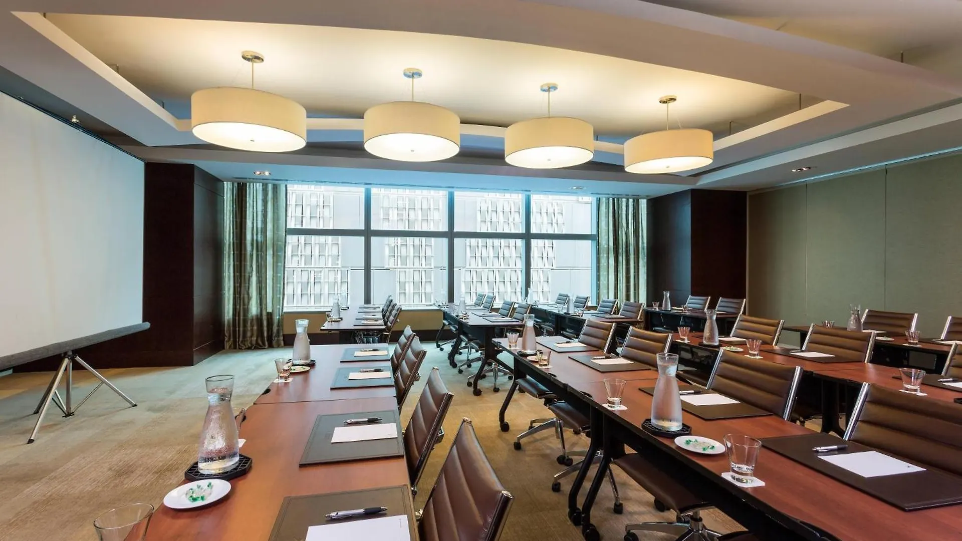 Jw Marriott Marquis Hotel