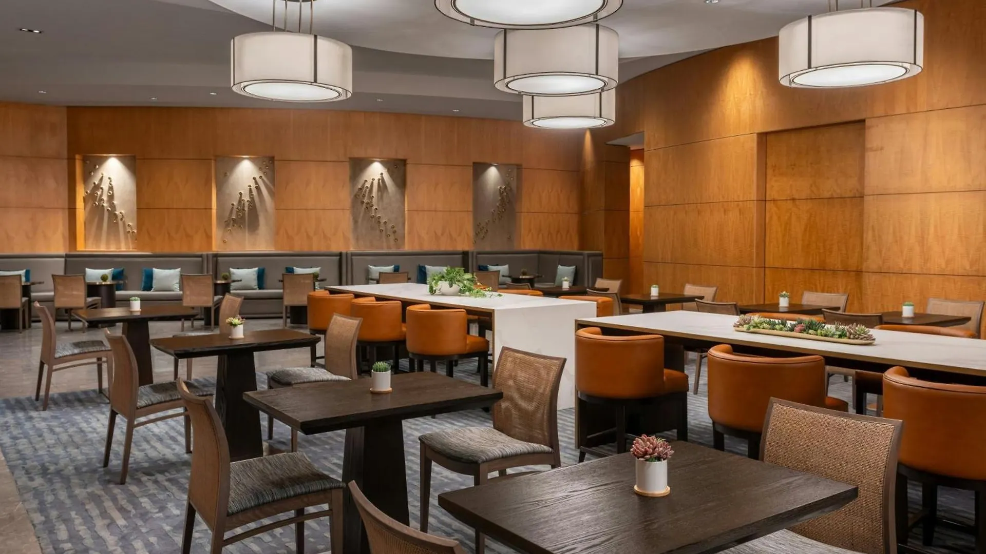 Jw Marriott Marquis 5*