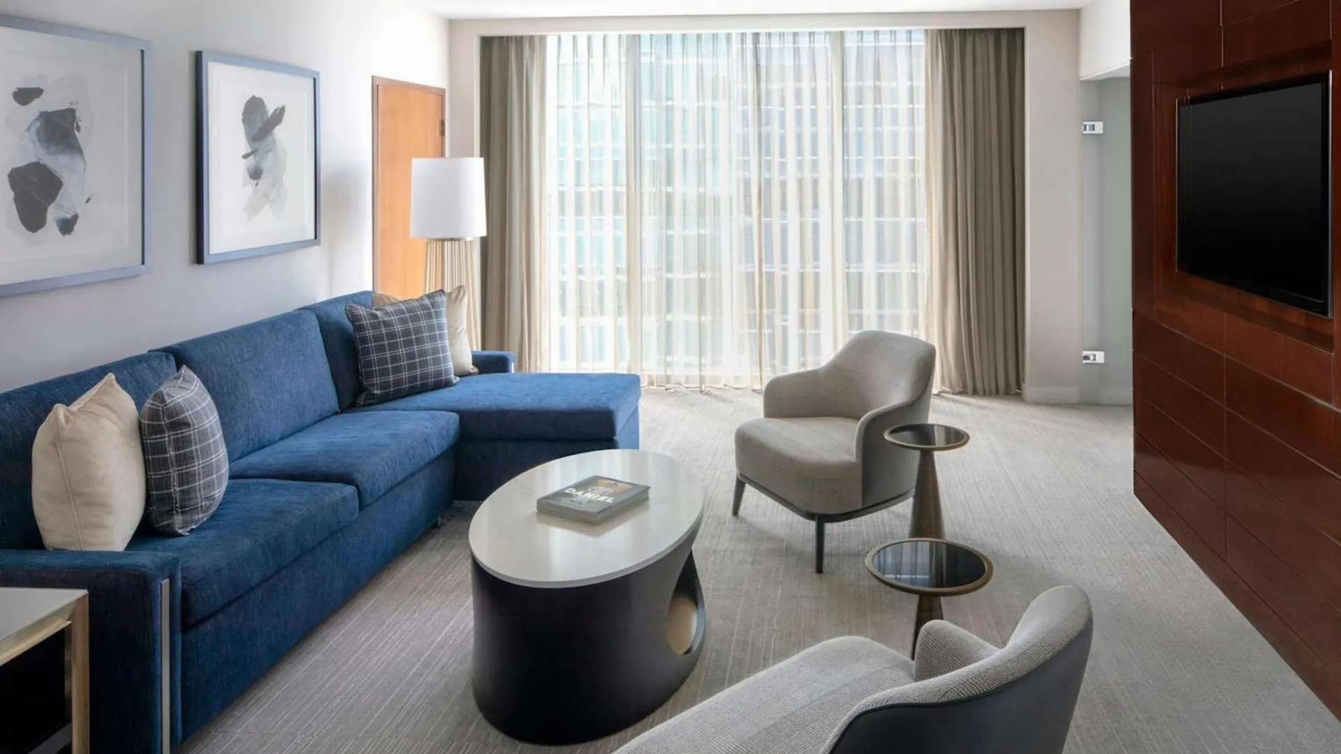 Jw Marriott Marquis Hotel