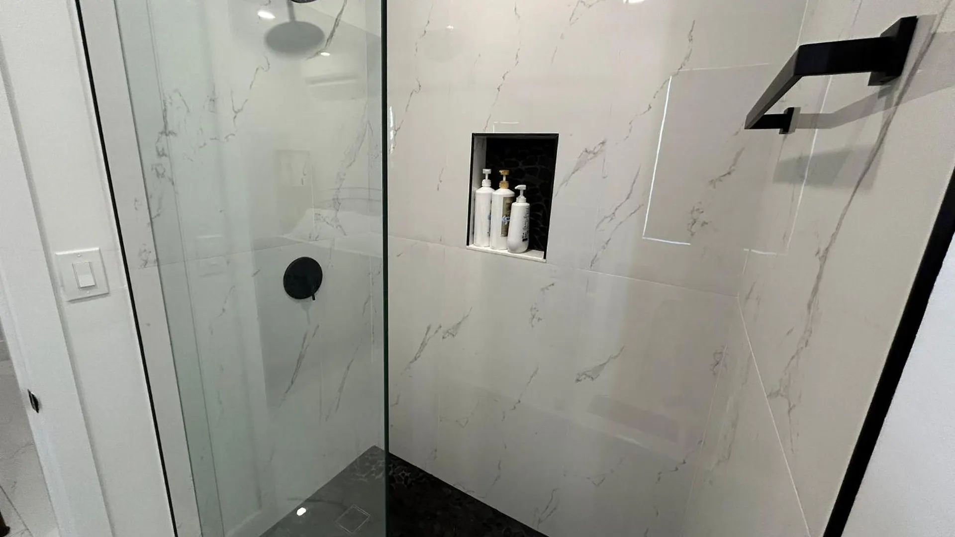 Gorgeous Private Room, Near The Airport - Free Parking - 01 * Miami