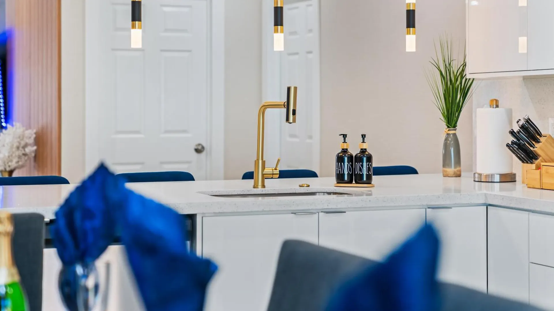 Villa Majestic Lion 11bd Heated Pool Games Bbq Miami