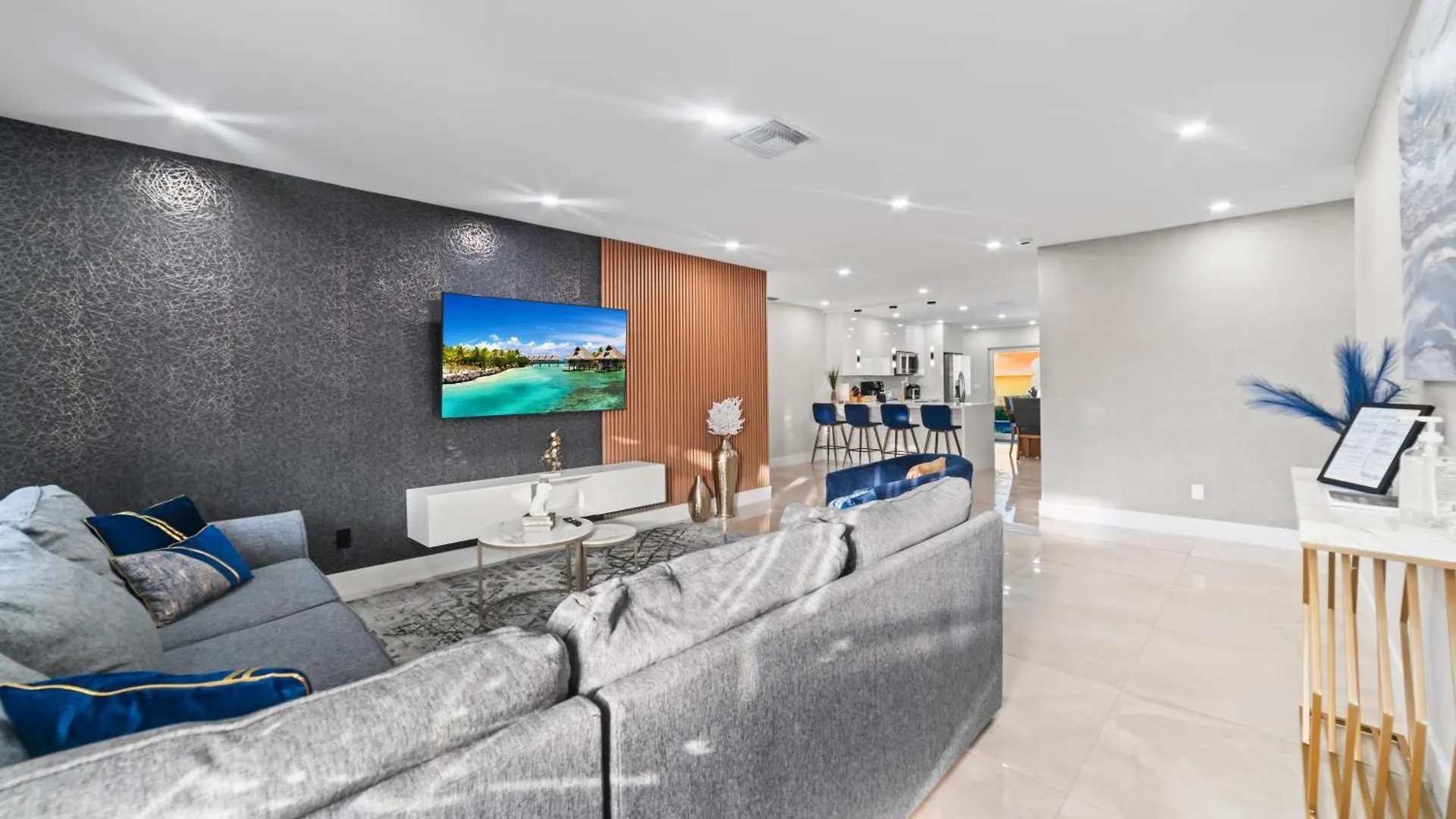 Majestic Lion 11bd Heated Pool Games Bbq Villa Miami