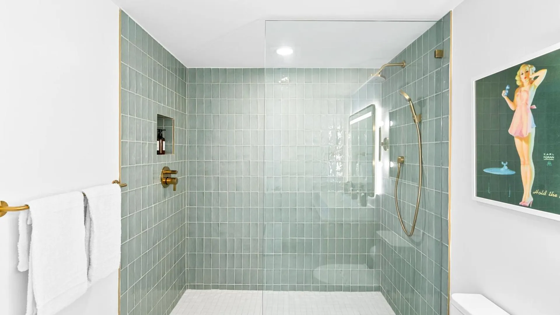 New 26th Floor Amazing View 2br-2ba *