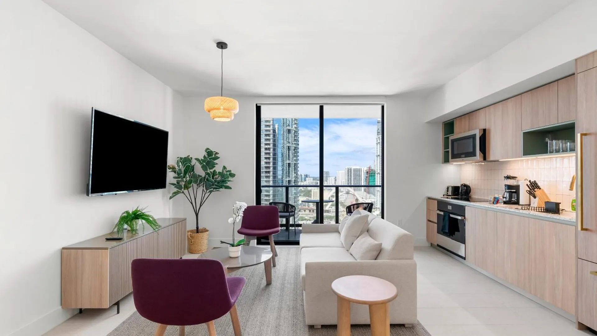 New 26th Floor Amazing View 2br-2ba *