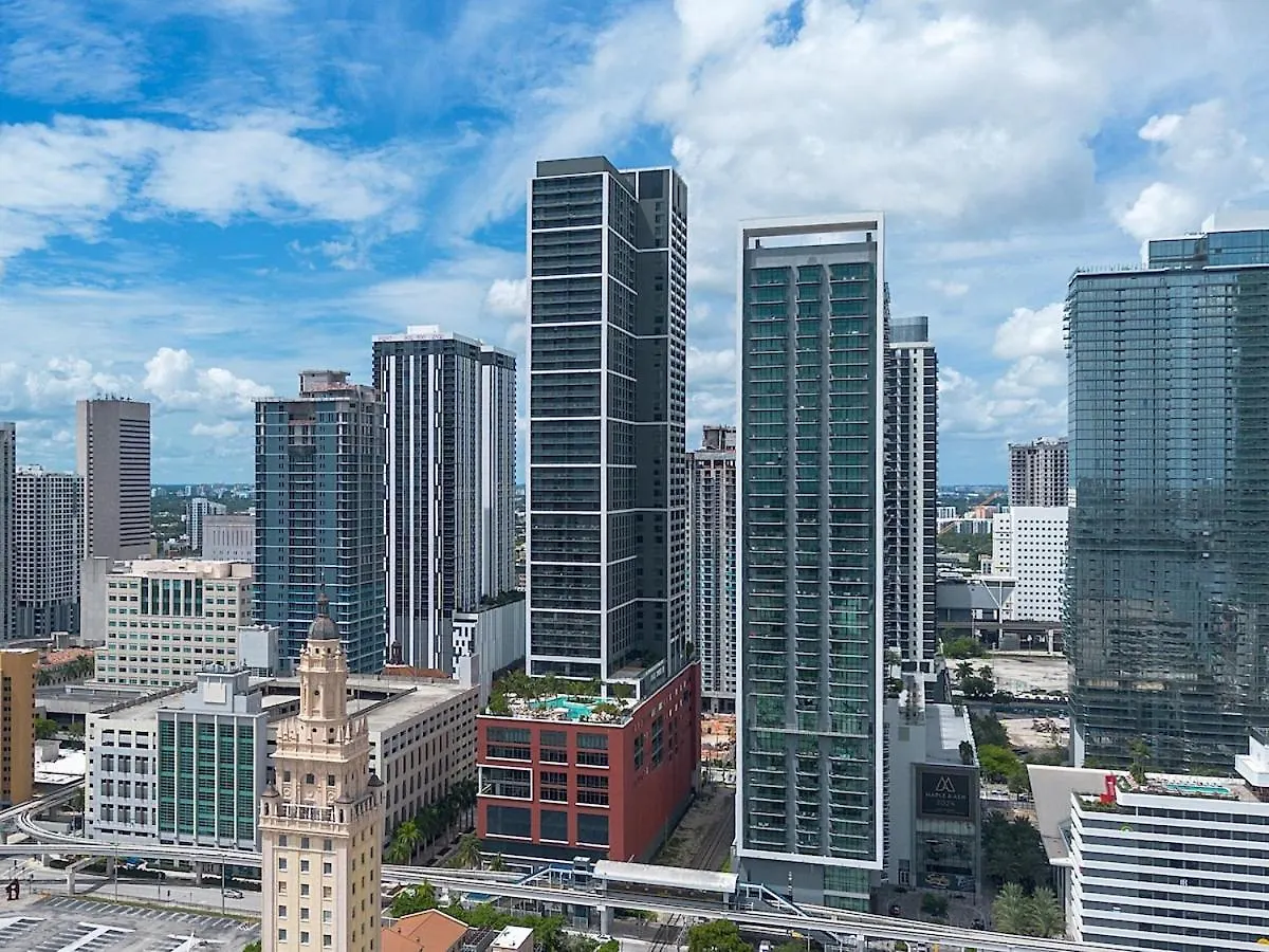 1bd Penthouse With Stunning & Water Views Apartment Miami