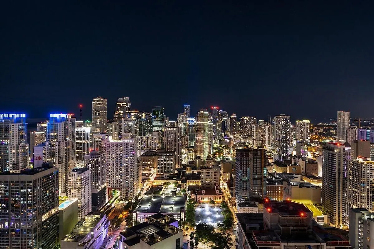 Apartment 1bd Penthouse With Stunning & Water Views Miami