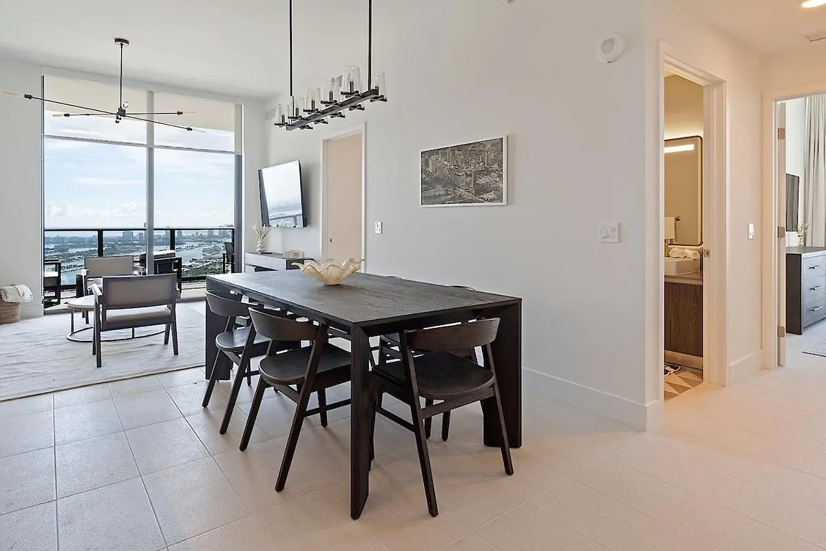 Apartment Lux 3bd Penthouse Line, Water And View