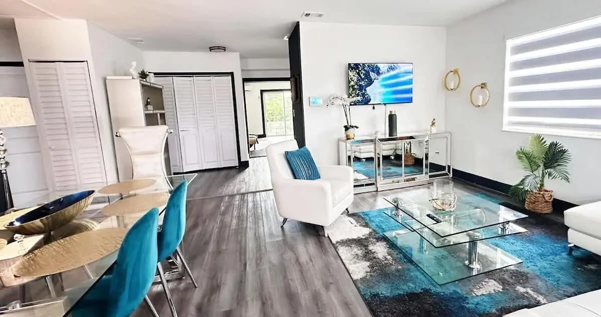 Apartment Oasis Near International