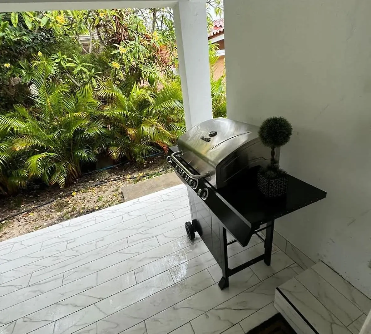 Apartment Exquisite Retreat By Int Airport Miami