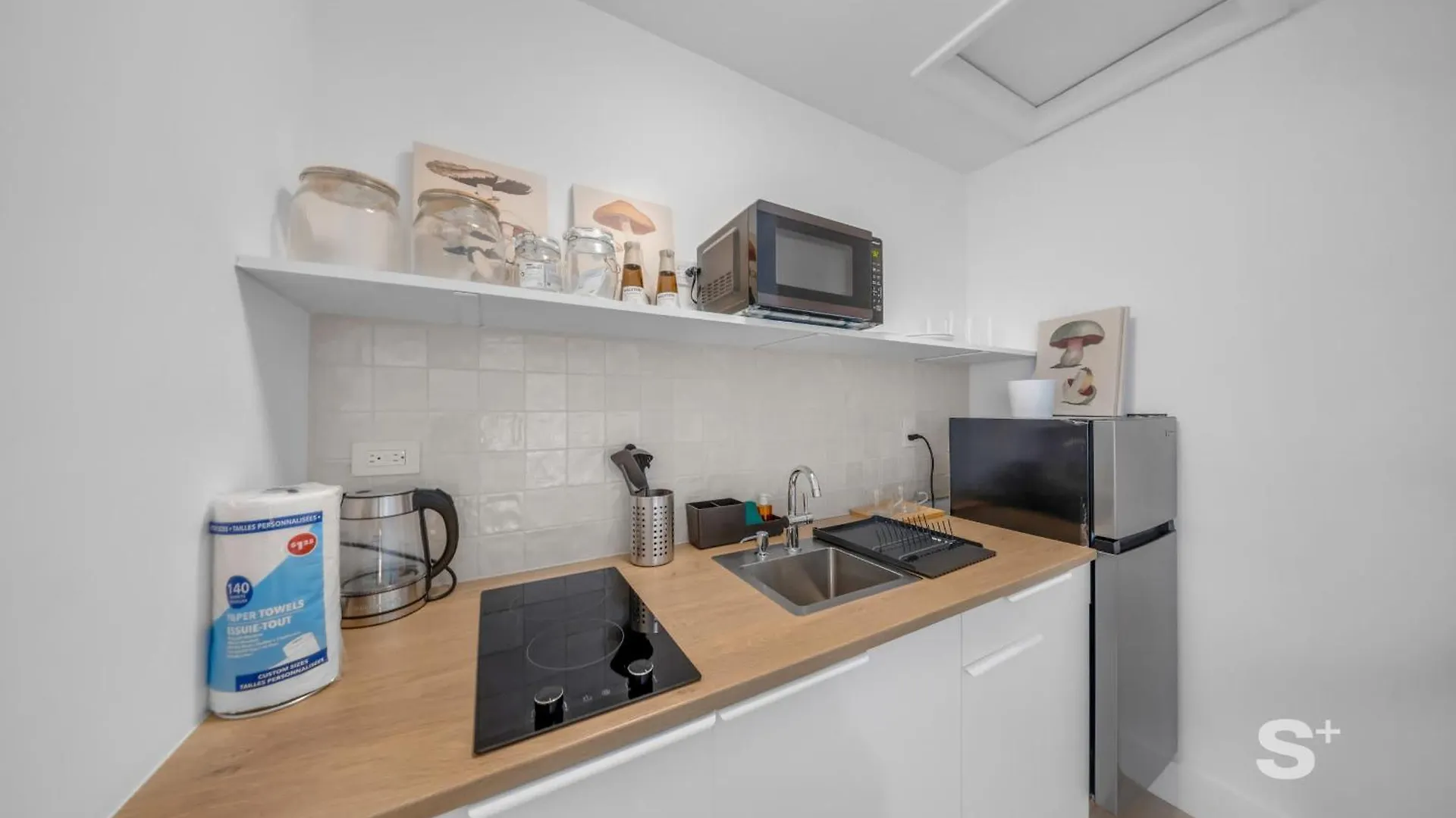 Chic With A Modern Touch Living *