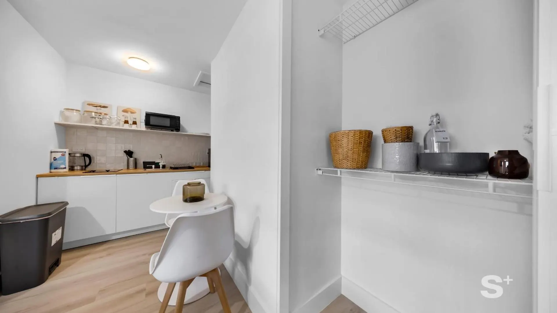 Chic With A Modern Touch Living Apartment Miami