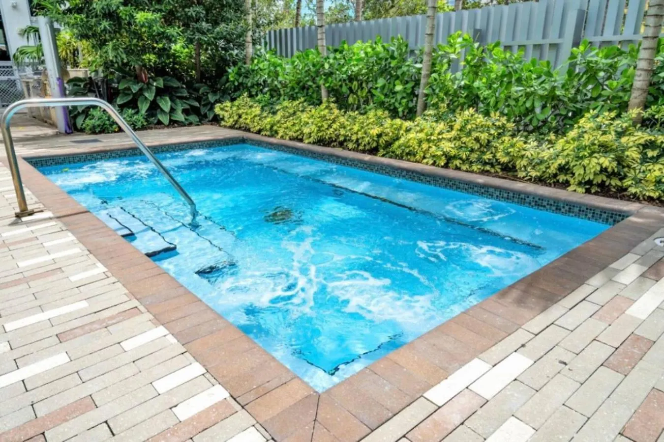 Trendy One Bedroom Getaway Steps From Biscayne Apartment Miami