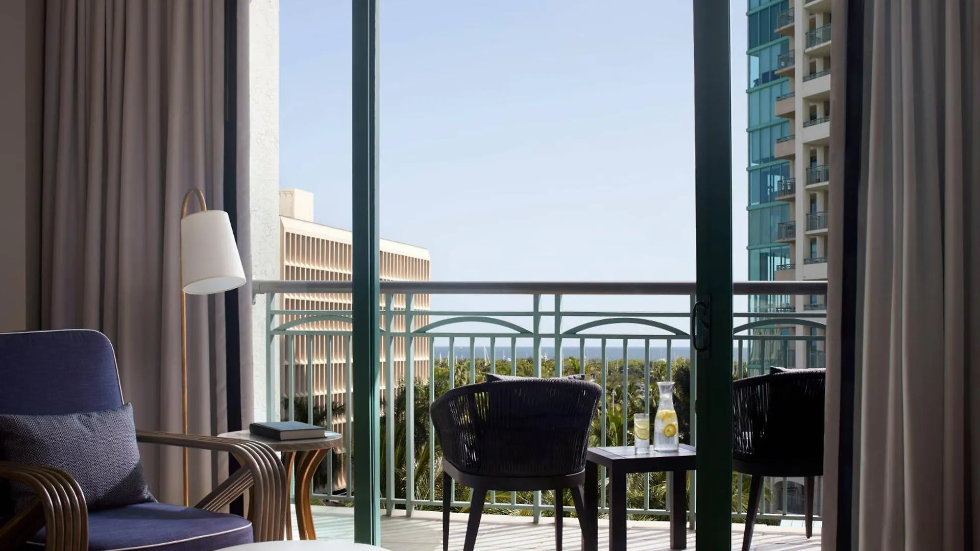 The Ritz-carlton Coconut Grove, Hotel Miami