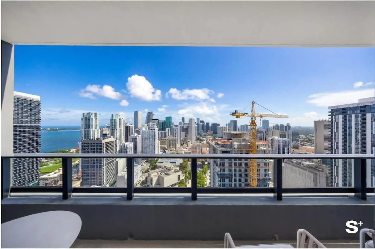 Modern In Downtown With Stunning Views מיאמי