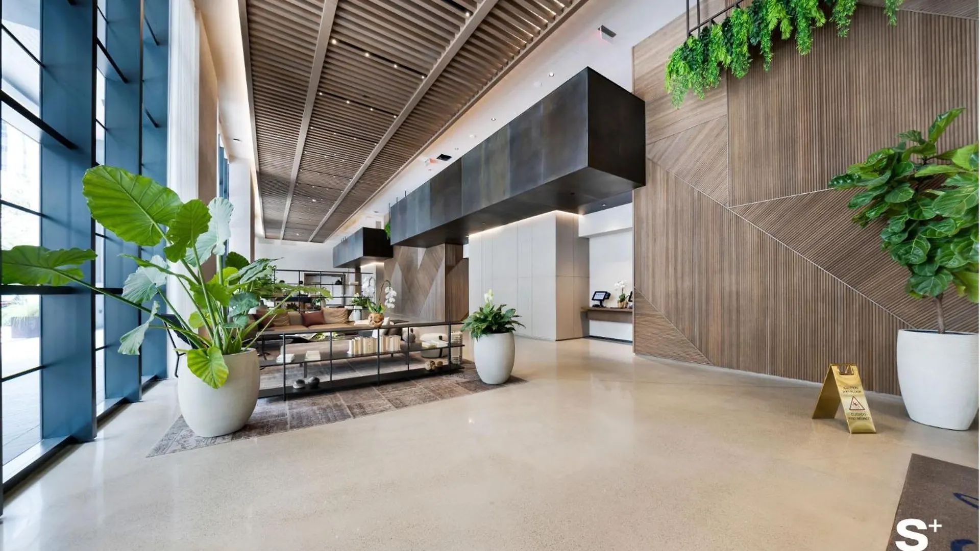 Modern In Downtown With Stunning Views Apartment *