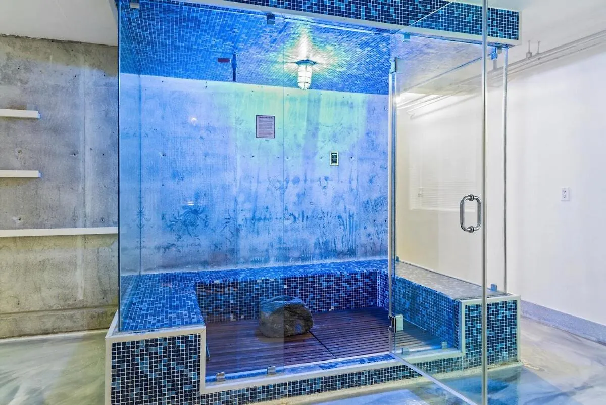 Luxury With Large Pool & Bbq, Perfect Getaway! *