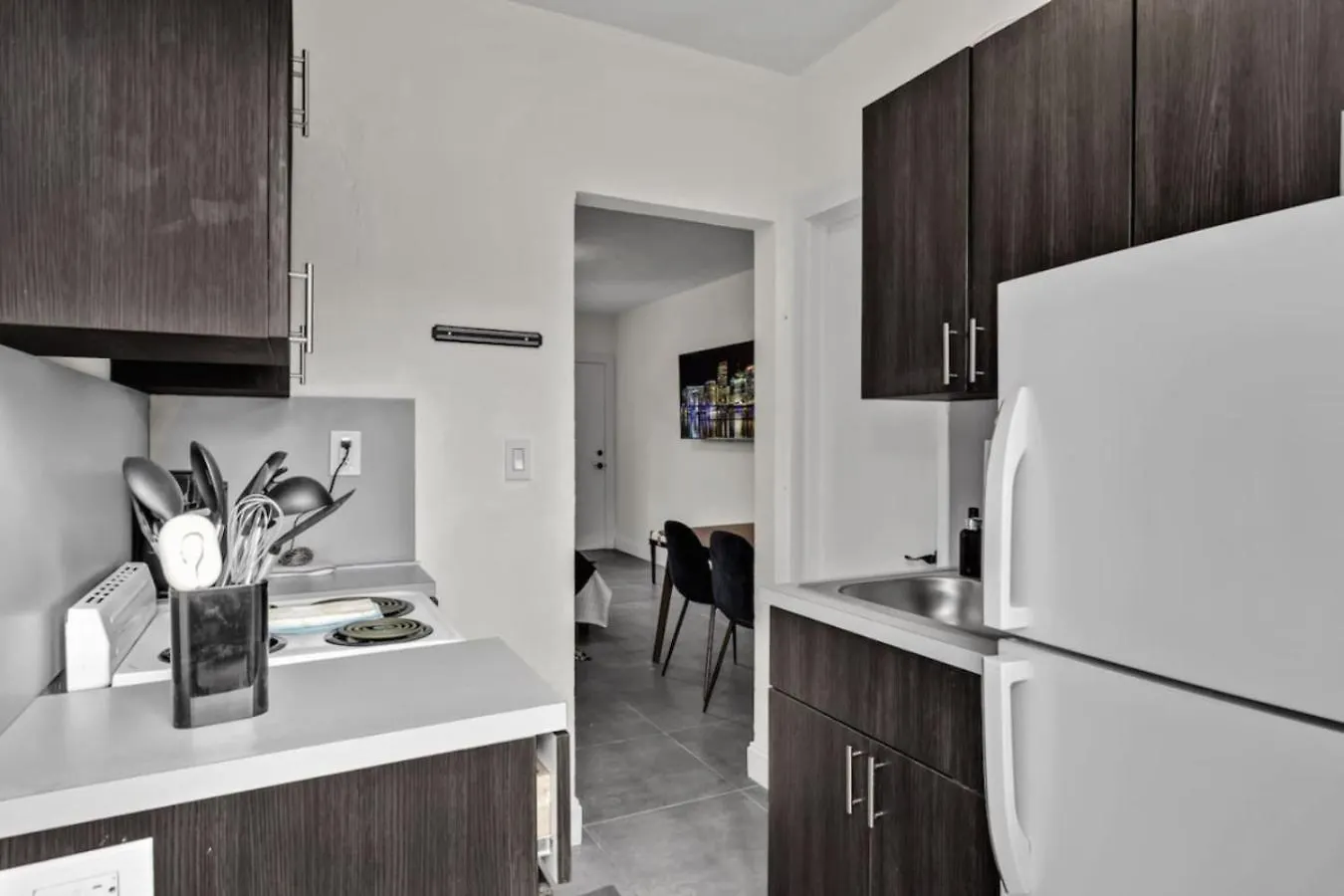 Modern In North Apartment *