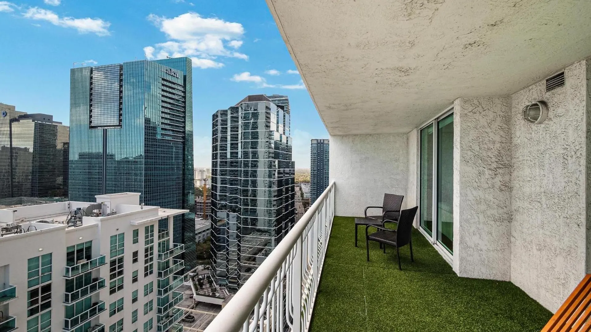 Modern Bayview In Brickell Bay * Miami