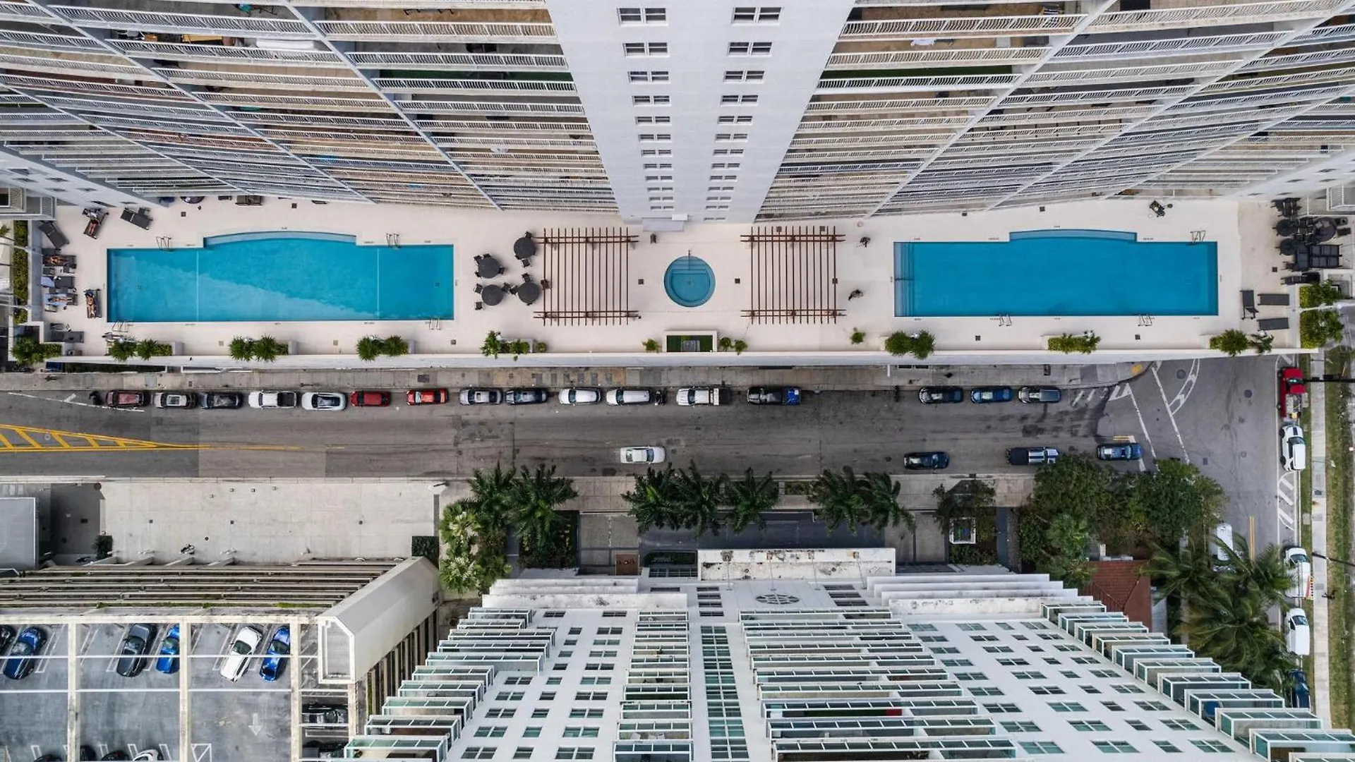 Modern Bayview In Brickell Bay *