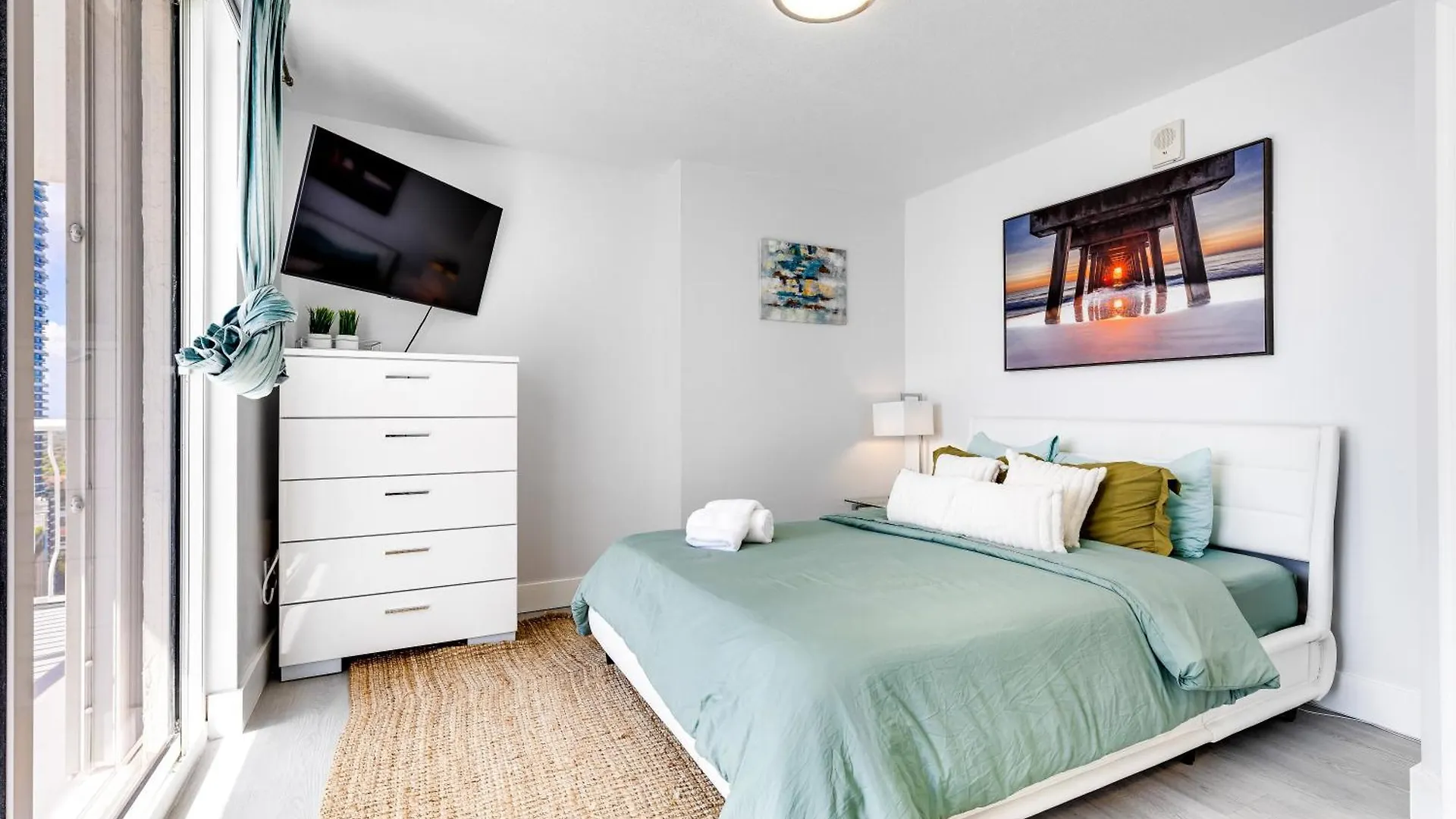 Apartment Upscale Brickell 3 Bedroom With Water Views And Free Parking Miami