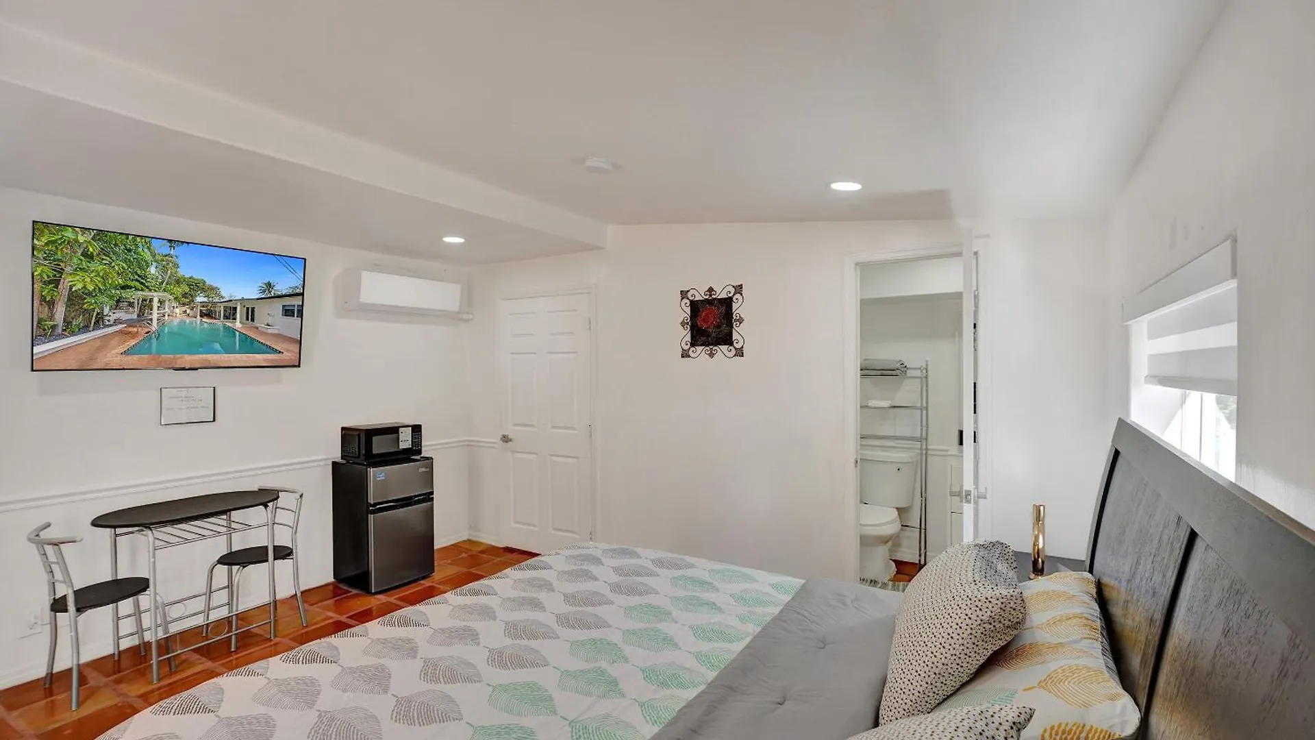Petite Houze With Wi-fi And Parking