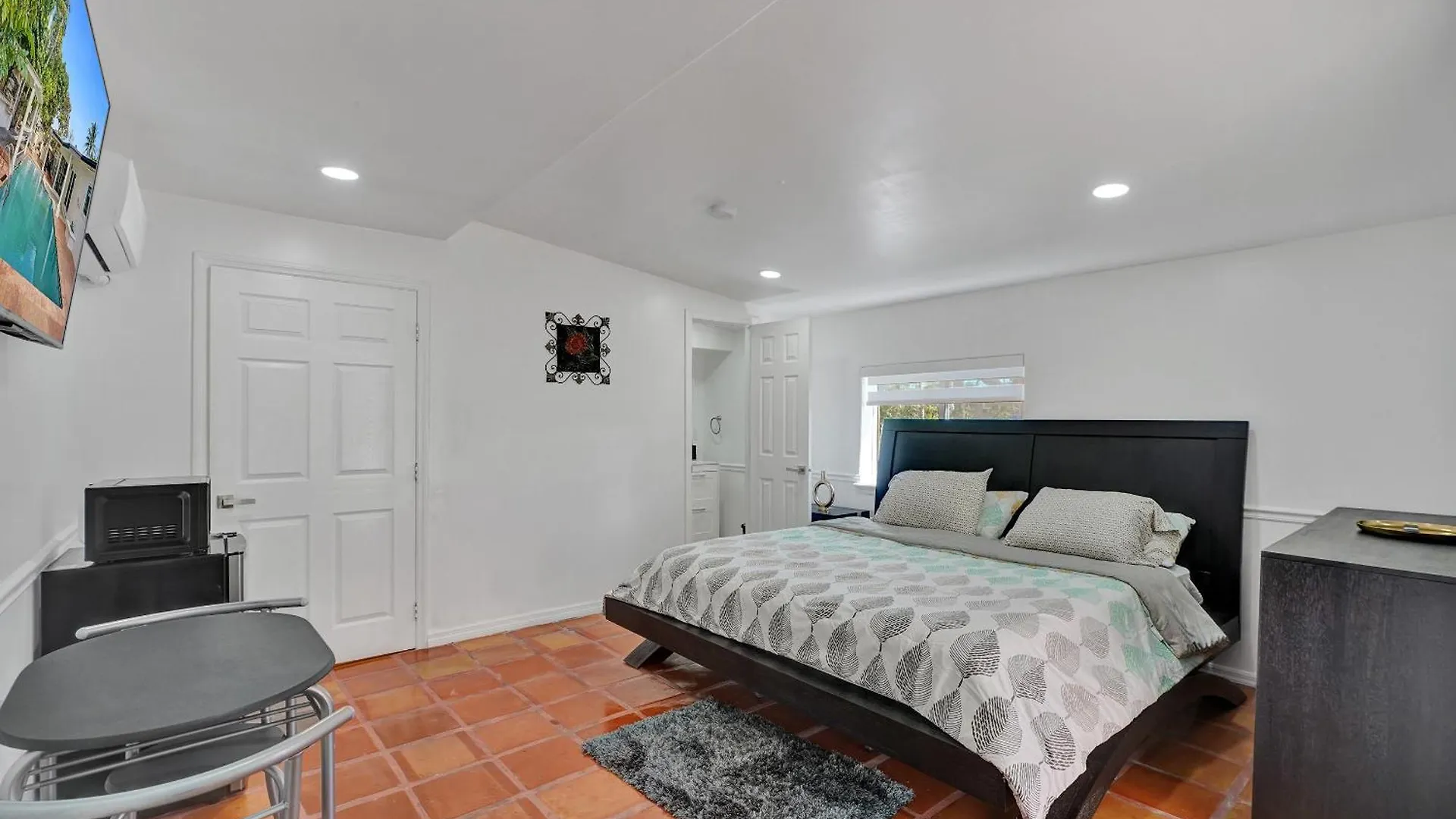Petite Houze With Wi-fi And Parking Miami