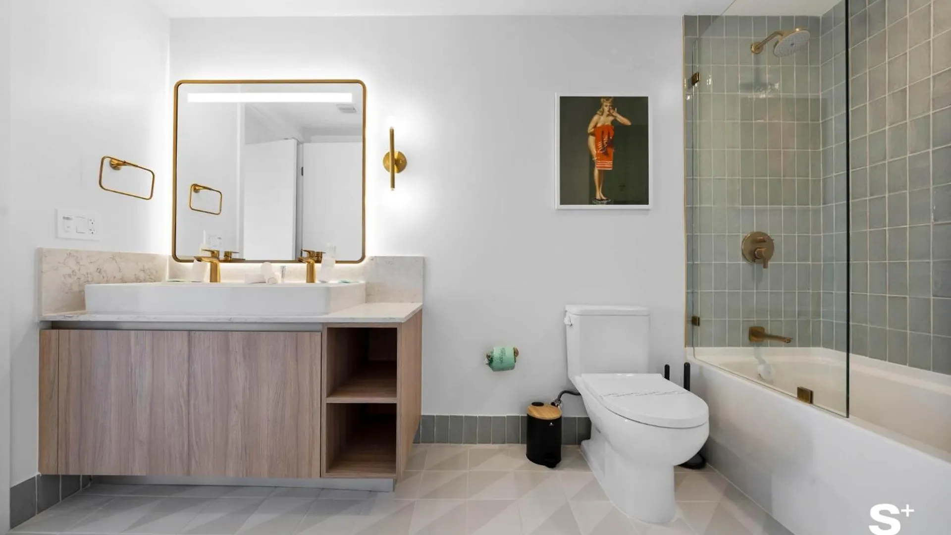 Apartment Skyline Retreat Chic 1-br With Prime Access *