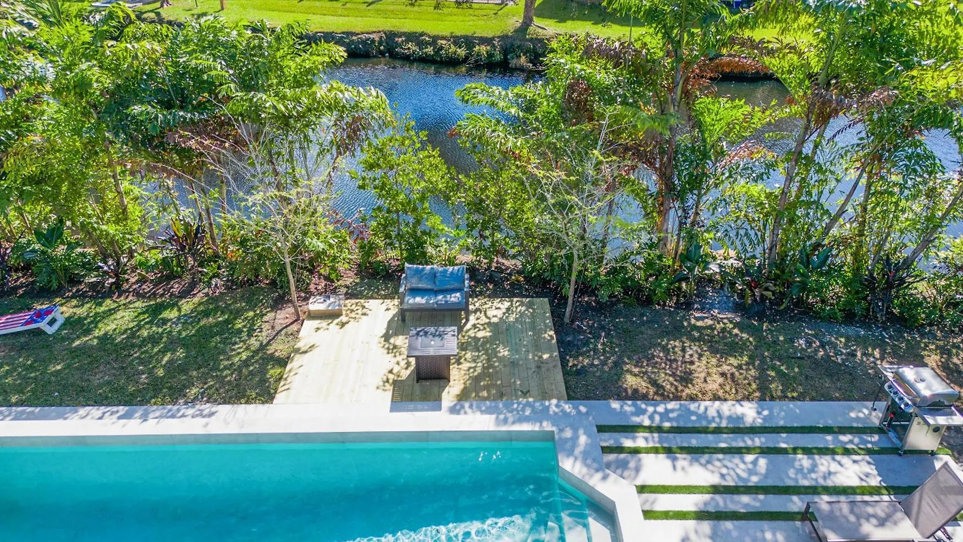 Sunny Days Escape Miami, Pool, 18min To Airport L72 Holiday home Miami
